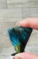 Labradorite Raw